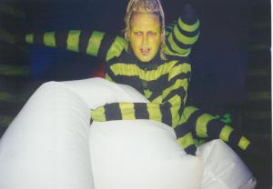 Rabbit In The Moon (bee)